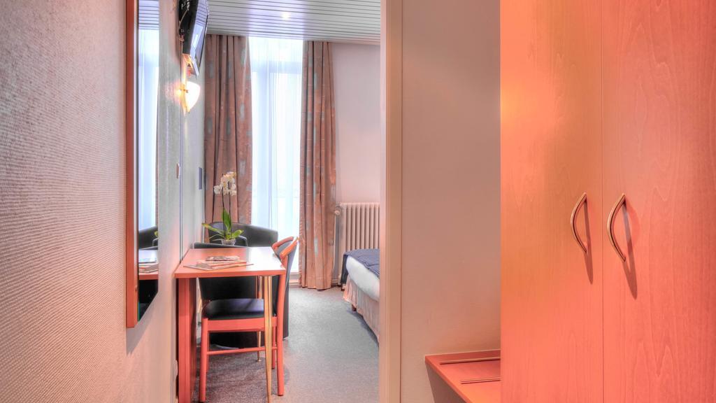 Hotel Le Terminus Mons Rum bild